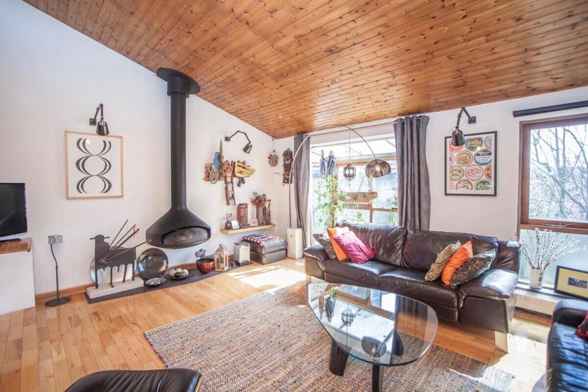 ※ Relaxing Home- Parking & Gorgeous Gardens バース エクステリア 写真